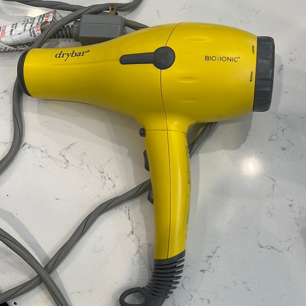 Drybar Buttercup Blowdryer